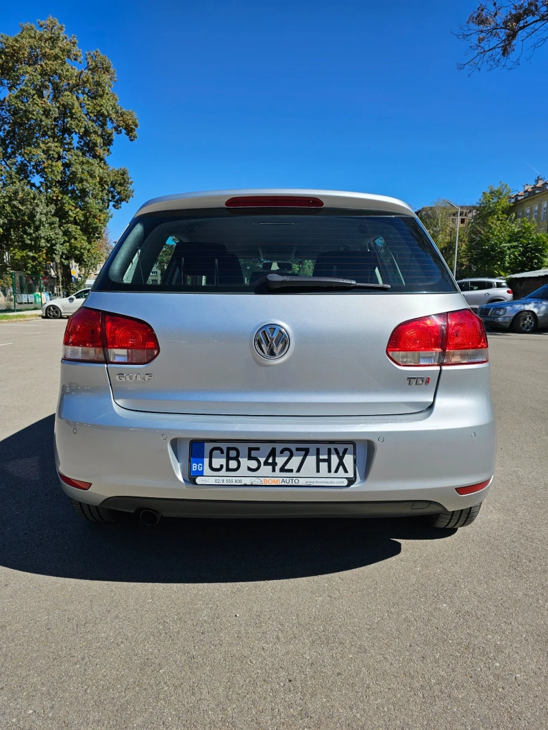 VW Golf 1.6TDI, снимка 5 - Автомобили и джипове - 47446515