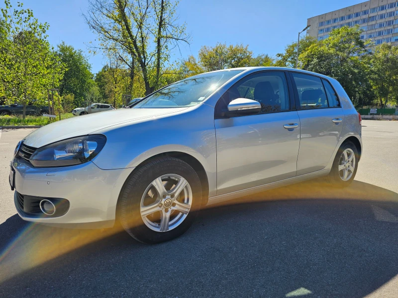 VW Golf 1.6TDI, снимка 7 - Автомобили и джипове - 47446515