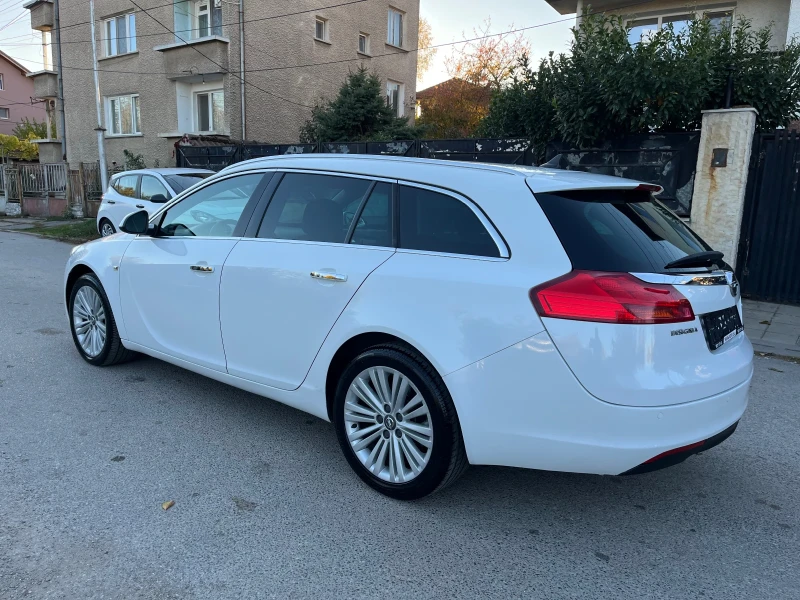 Opel Insignia, снимка 6 - Автомобили и джипове - 48492315