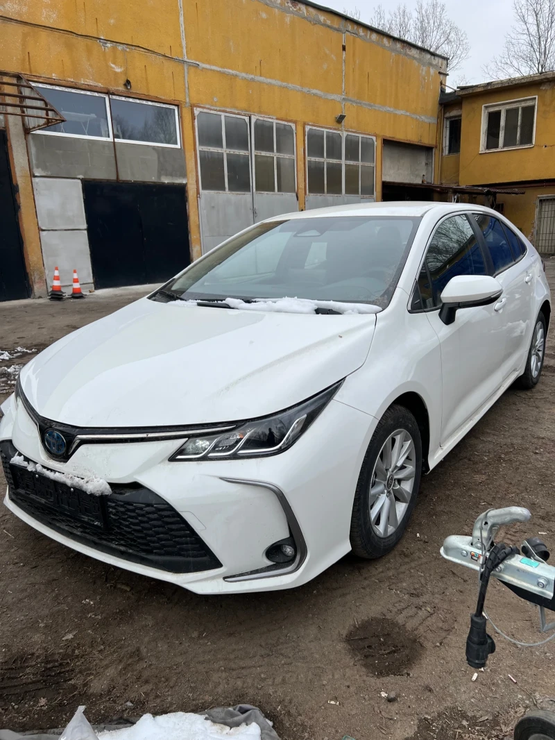 Toyota Corolla 1.8 HYBRID 2024 г 300 км, снимка 4 - Автомобили и джипове - 49370857