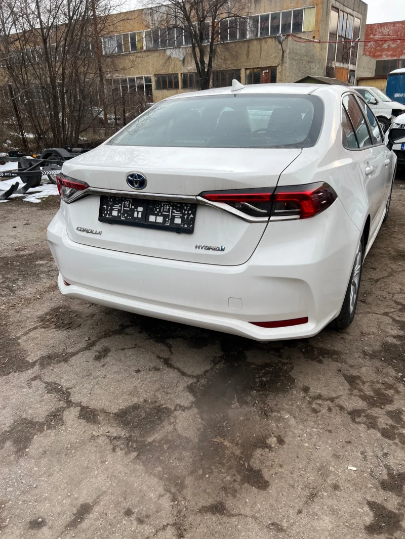 Toyota Corolla 1.8 HYBRID 2024 г 300 км, снимка 2 - Автомобили и джипове - 49370857