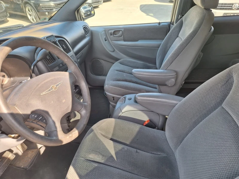 Chrysler Gr.voyager 2.8 crdi, снимка 11 - Автомобили и джипове - 49821484