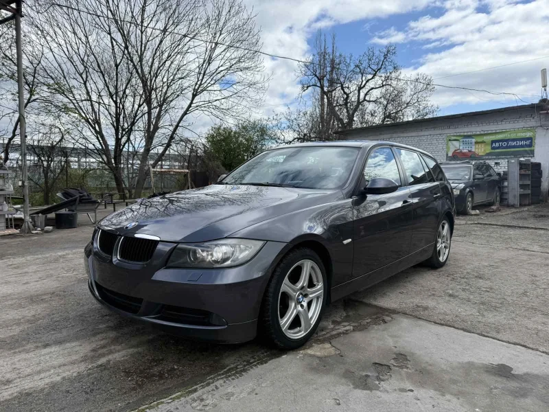 BMW 320, снимка 2 - Автомобили и джипове - 49877931