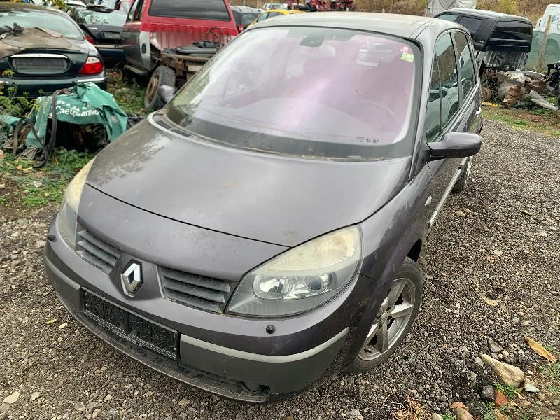 Renault Scenic II, 2.0i, 136 кс., снимка 2 - Автомобили и джипове - 26997790