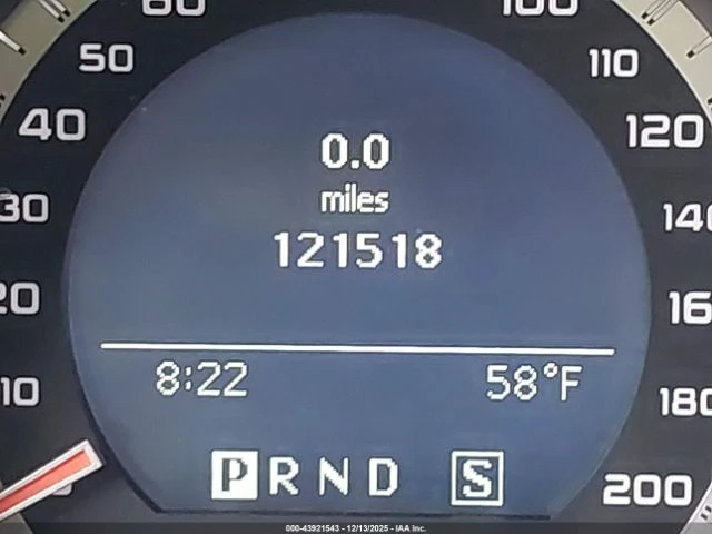 Mercedes-Benz C 63 AMG, снимка 13 - Автомобили и джипове - 53248731