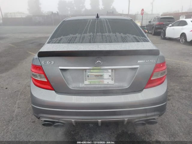 Mercedes-Benz C 63 AMG  - изображение 7