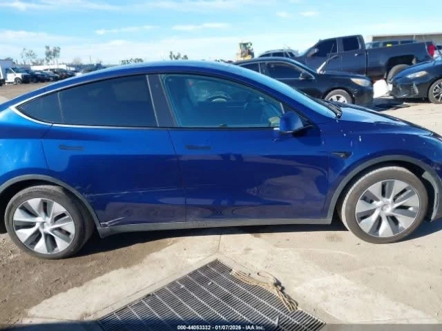Tesla Model Y DUAL MOTOR ALL-WHEEL DRIVE | ЦЕНА ДО БЪЛГАРИЯ | , снимка 12 - Автомобили и джипове - 53660993