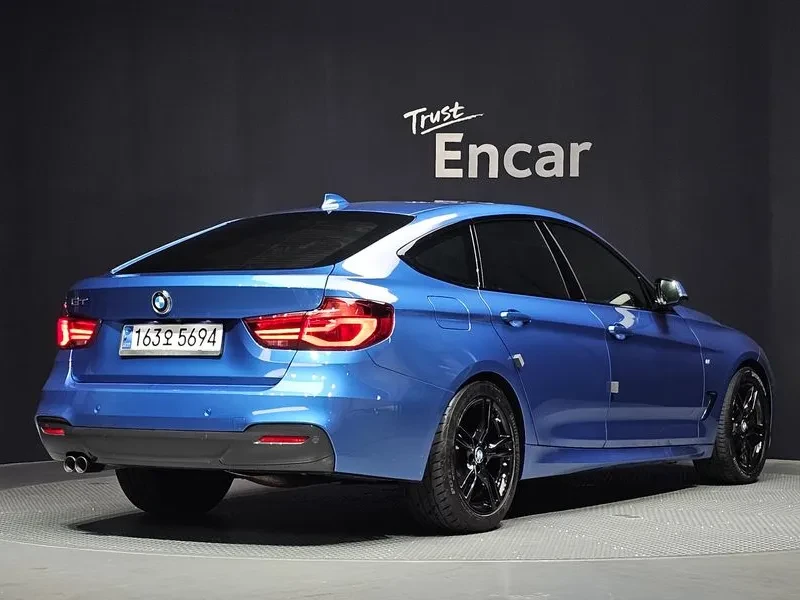 BMW 320, снимка 2 - Автомобили и джипове - 55790297