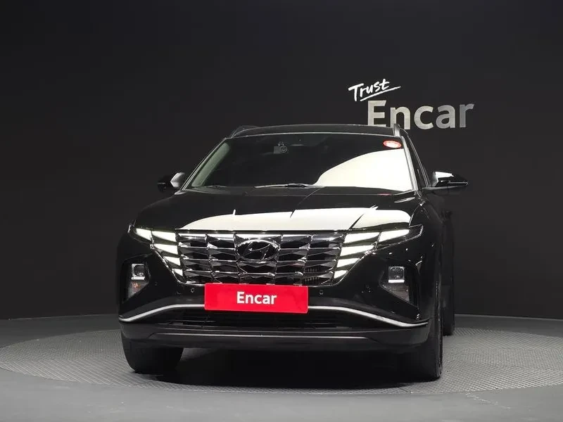 Hyundai Tucson 2.0 4WD PREMIUM, снимка 3 - Автомобили и джипове - 56304090