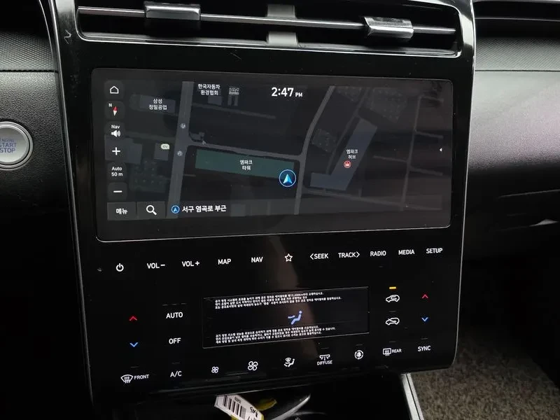 Hyundai Tucson 2.0 4WD PREMIUM, снимка 14 - Автомобили и джипове - 56304090