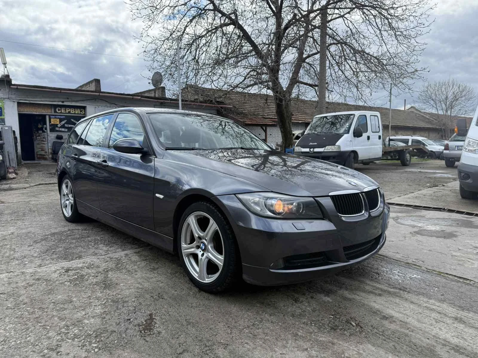 BMW 320, снимка 1