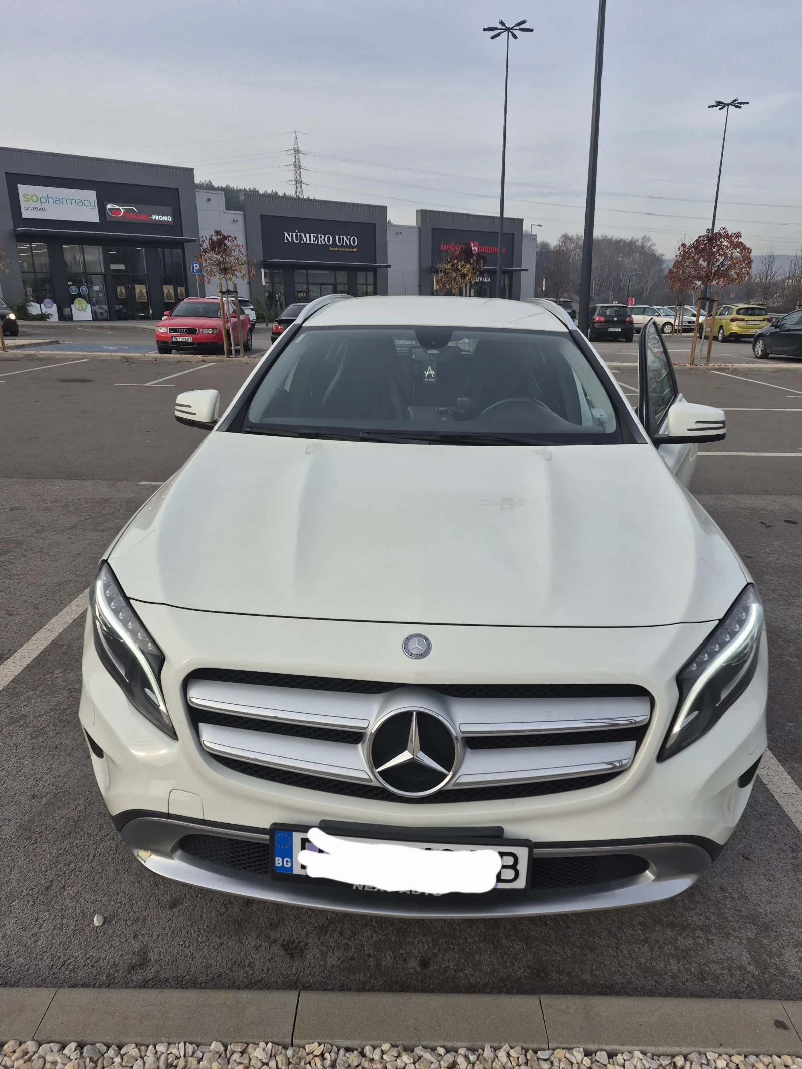 Mercedes-Benz 200, снимка 1