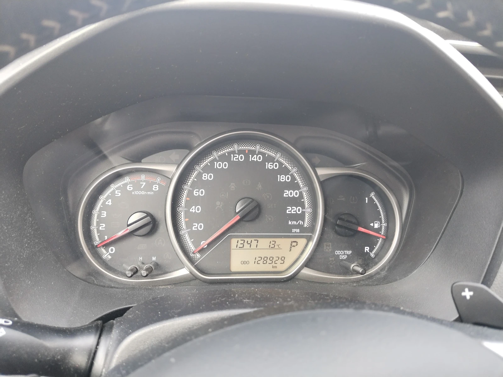 Toyota Yaris  - изображение 5