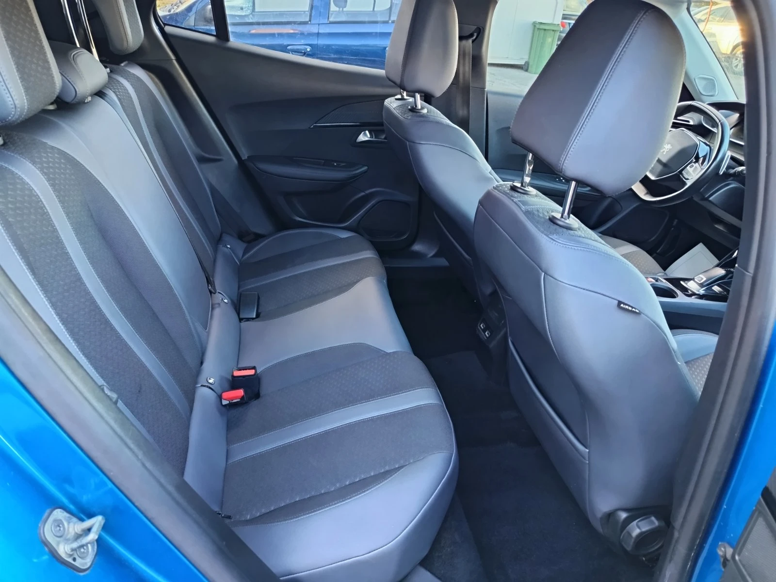 Peugeot 2008 Allure + AVTOMAT | Mobile.bg — изображение 11