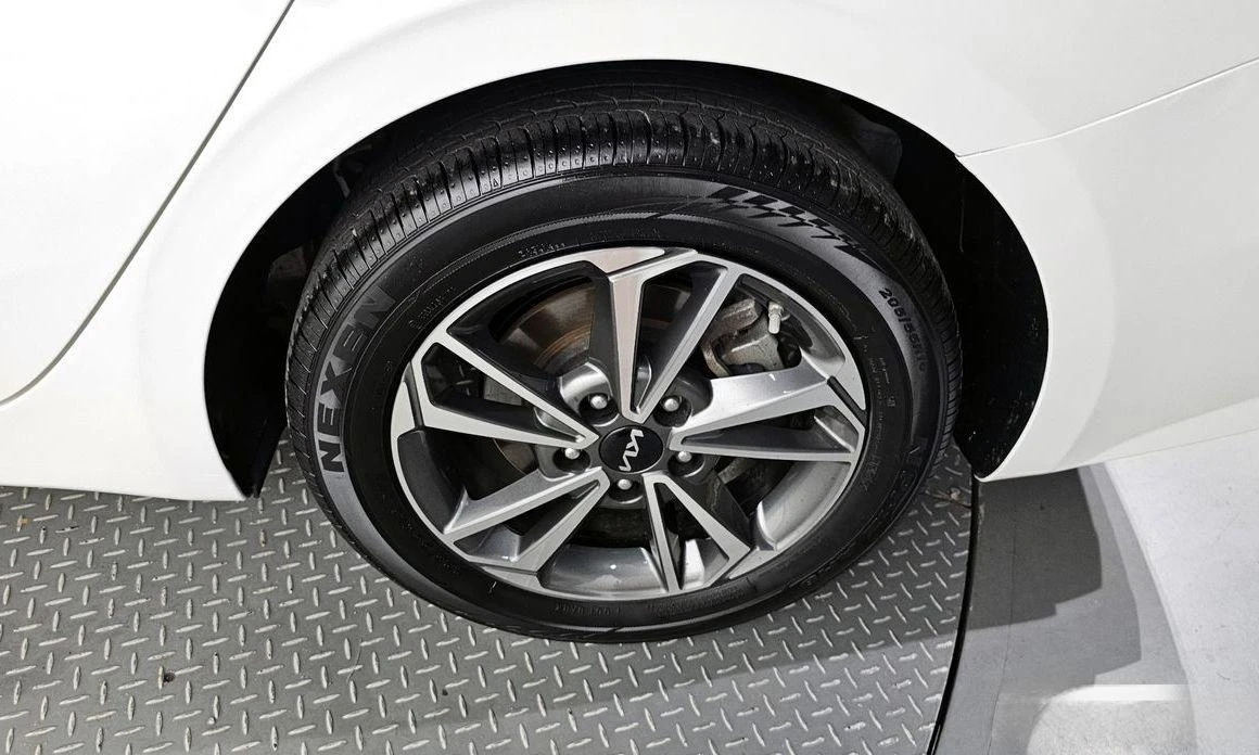 Kia K3 1.6 Trendy * НАЙ-ДОБРА ЦЕНА В БЪЛГАРИЯ*  - изображение 5