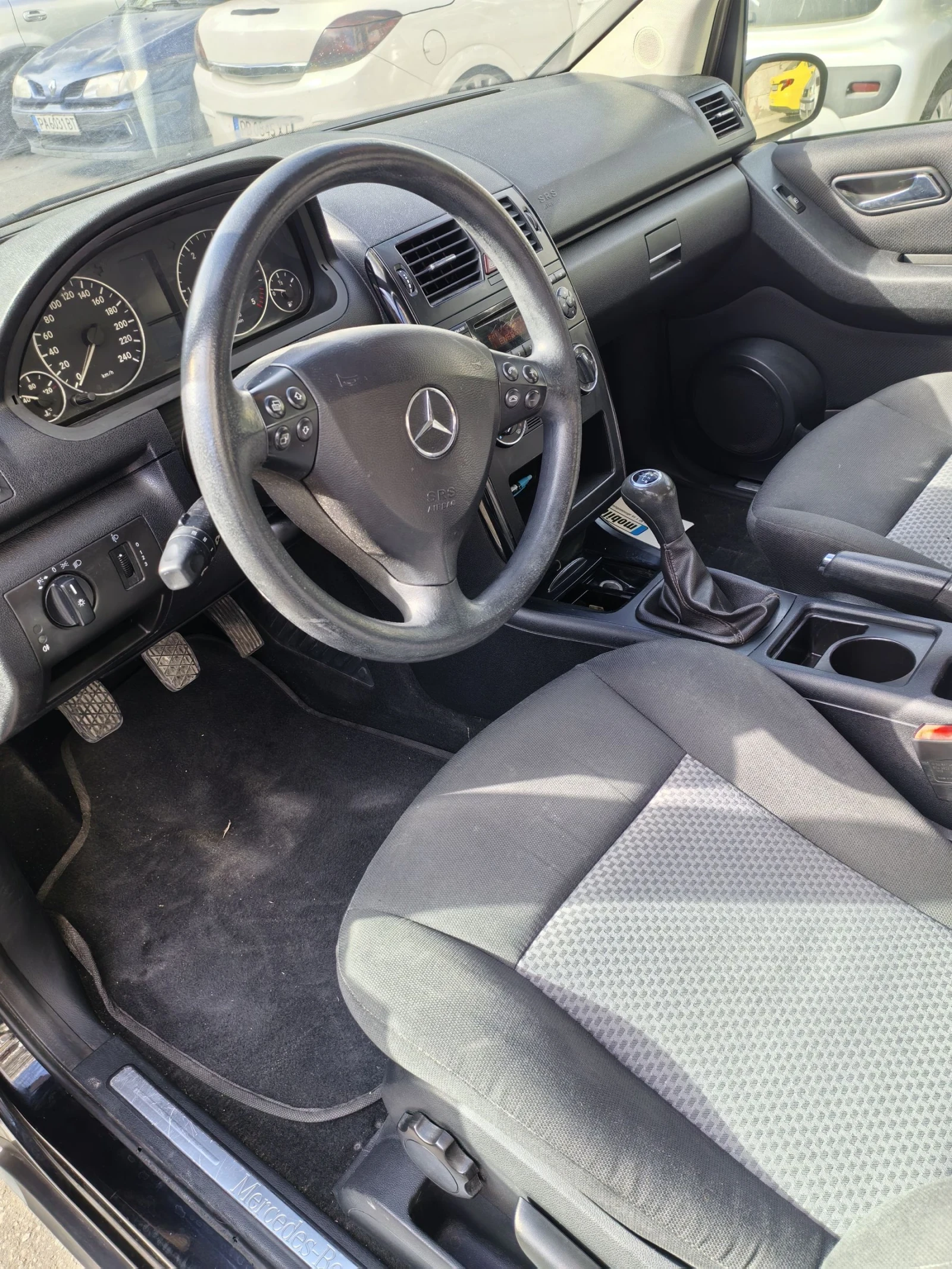 Mercedes-Benz A 180 2.0  | Mobile.bg — изображение 6