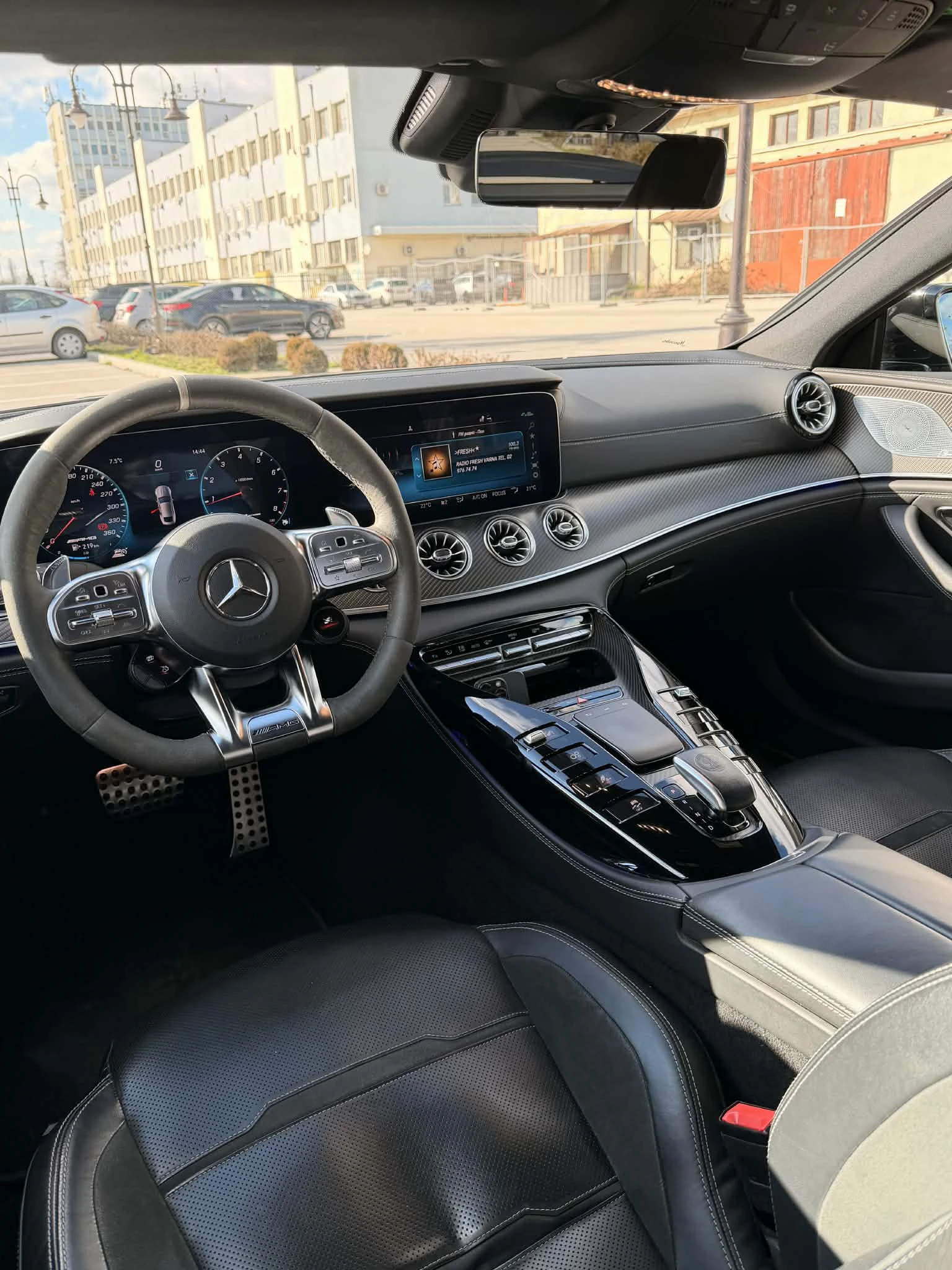 Mercedes-Benz AMG GT 63S 4 MATIC, снимка 16 - Автомобили и джипове - 53751411