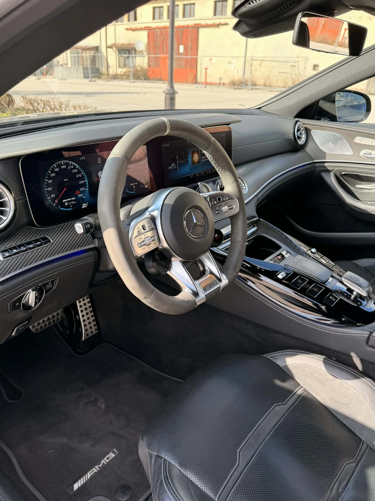 Mercedes-Benz AMG GT 63S 4 MATIC, снимка 11 - Автомобили и джипове - 53751411