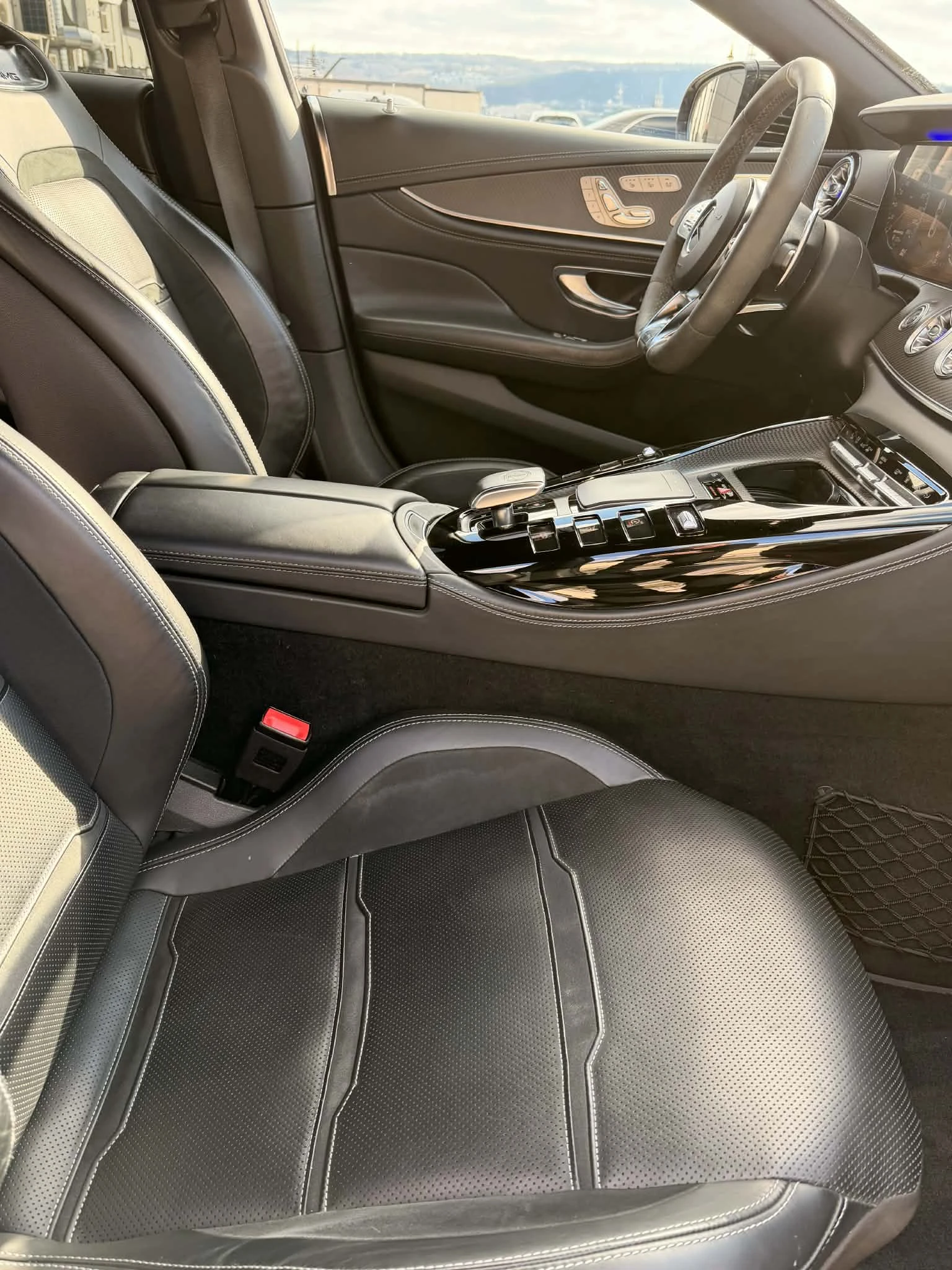 Mercedes-Benz AMG GT 63S 4 MATIC, снимка 5 - Автомобили и джипове - 53751411