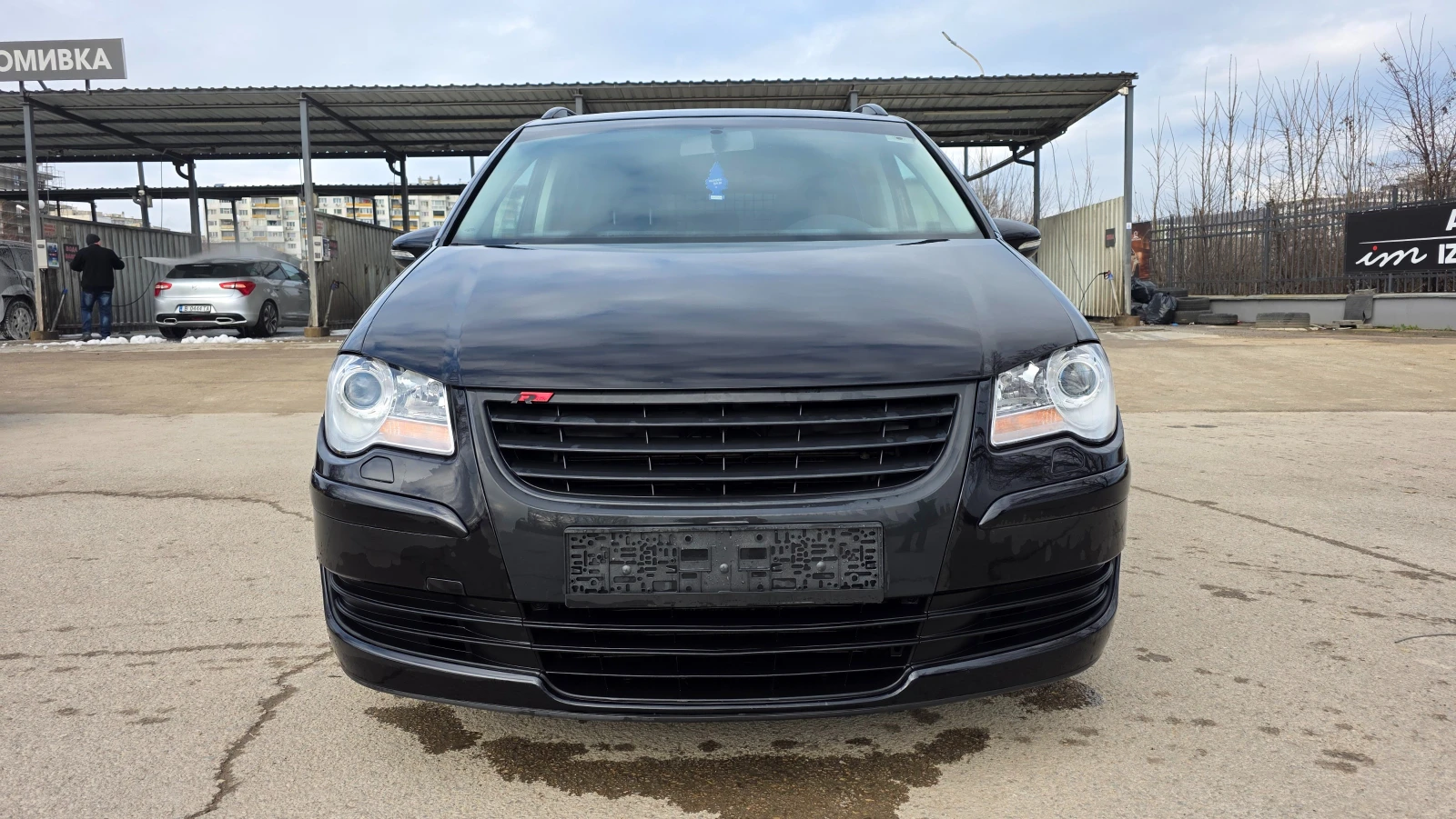 VW Touran 2.0d/140hp/8kl/FACE LIFT, снимка 2 - Автомобили и джипове - 53803736