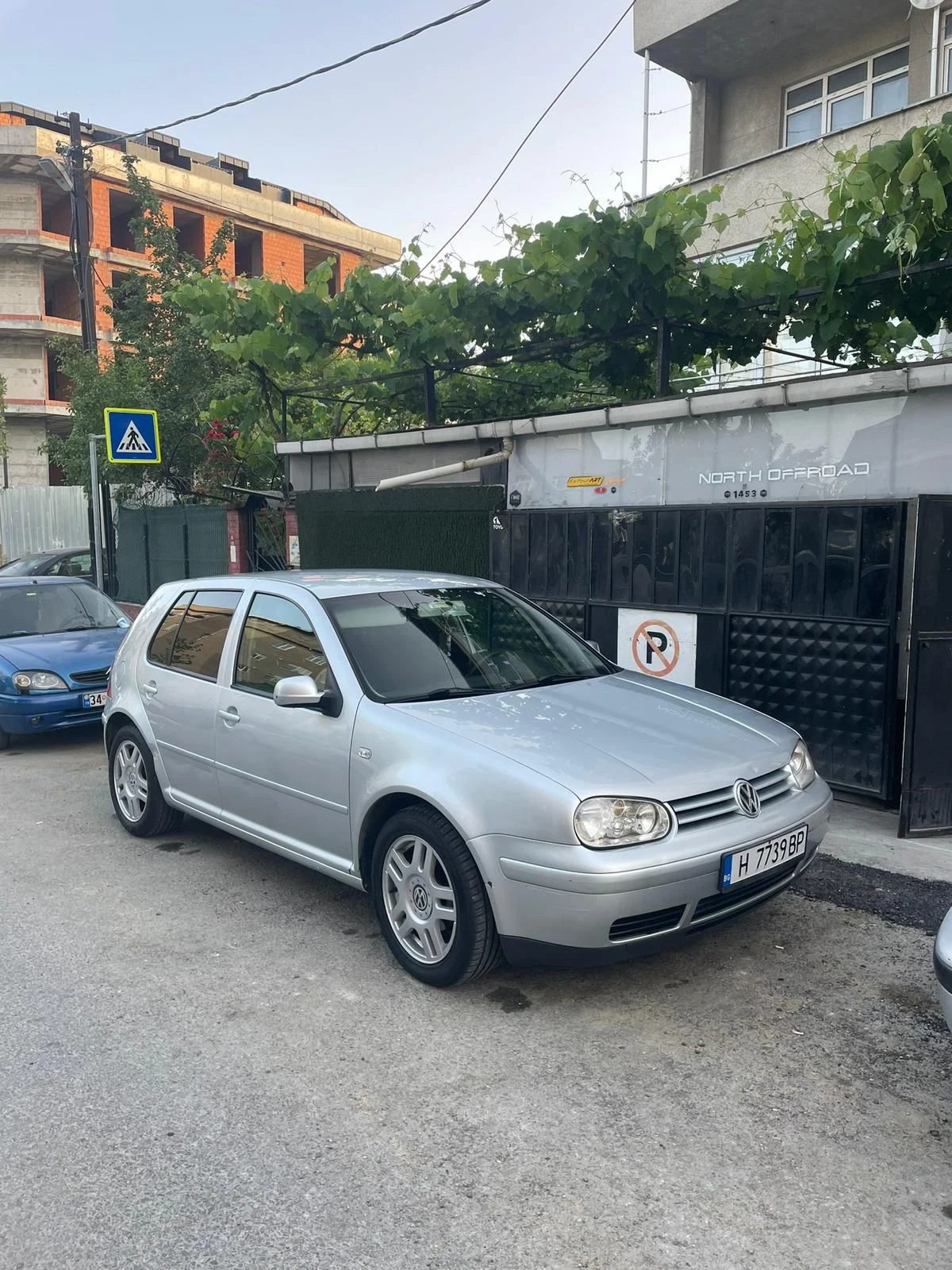 VW Golf, снимка 6 - Автомобили и джипове - 54138507