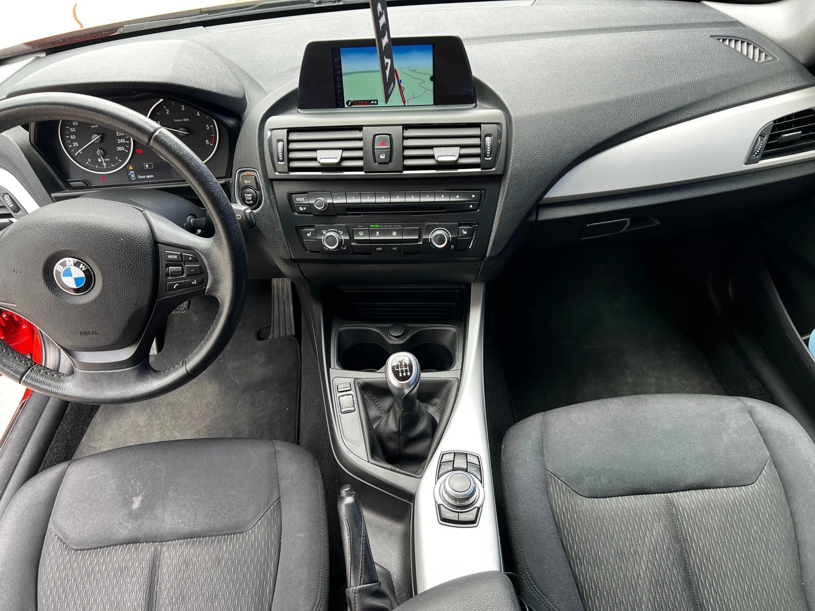 BMW 118 D, снимка 10 - Автомобили и джипове - 54272502