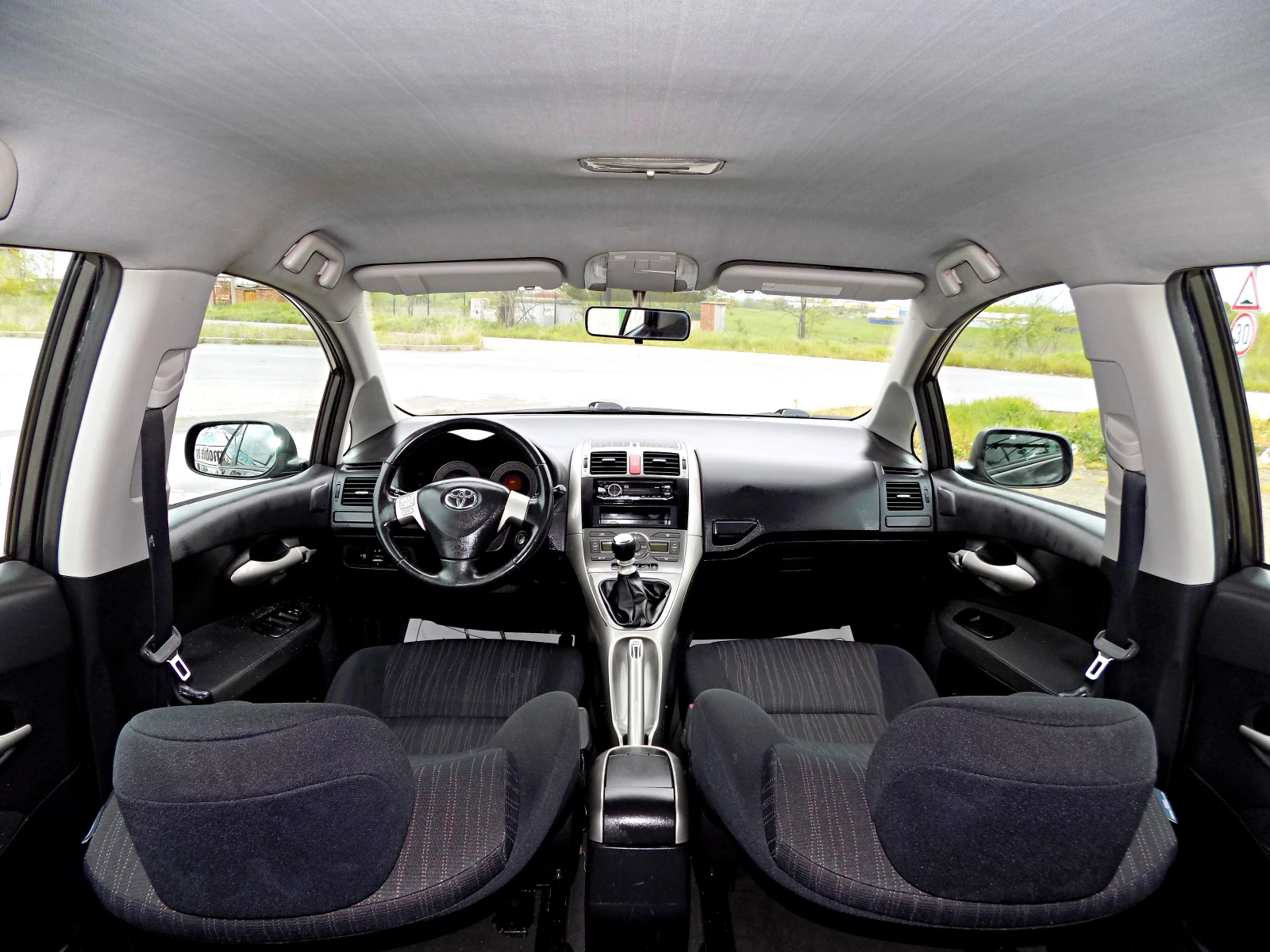 Toyota Auris 1.33VVT-i/101к./6ск./РЕАЛНИ КМ, снимка 7 - Автомобили и джипове - 54385401
