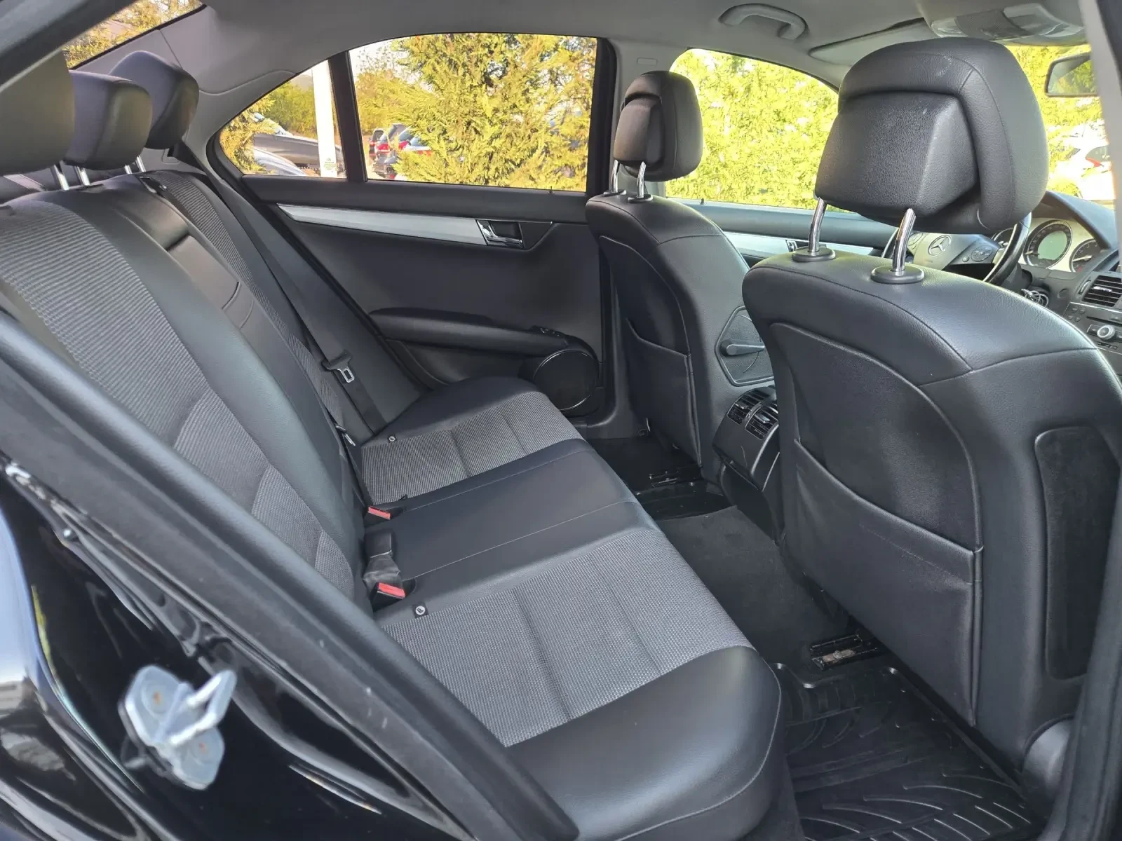 Mercedes-Benz C 200 KOMPRESSOR-156кс= АВТОМАТ= ГАЗ= НАВИ= AVANTGARDE, снимка 14 - Автомобили и джипове - 54634923