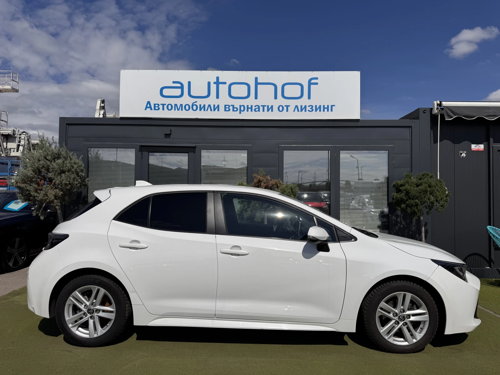 Toyota Corolla EXECUTIVE/1.2D-4T/116k.c./6MT/ГАРАНЦИЯ, снимка 5 - Автомобили и джипове - 54892352