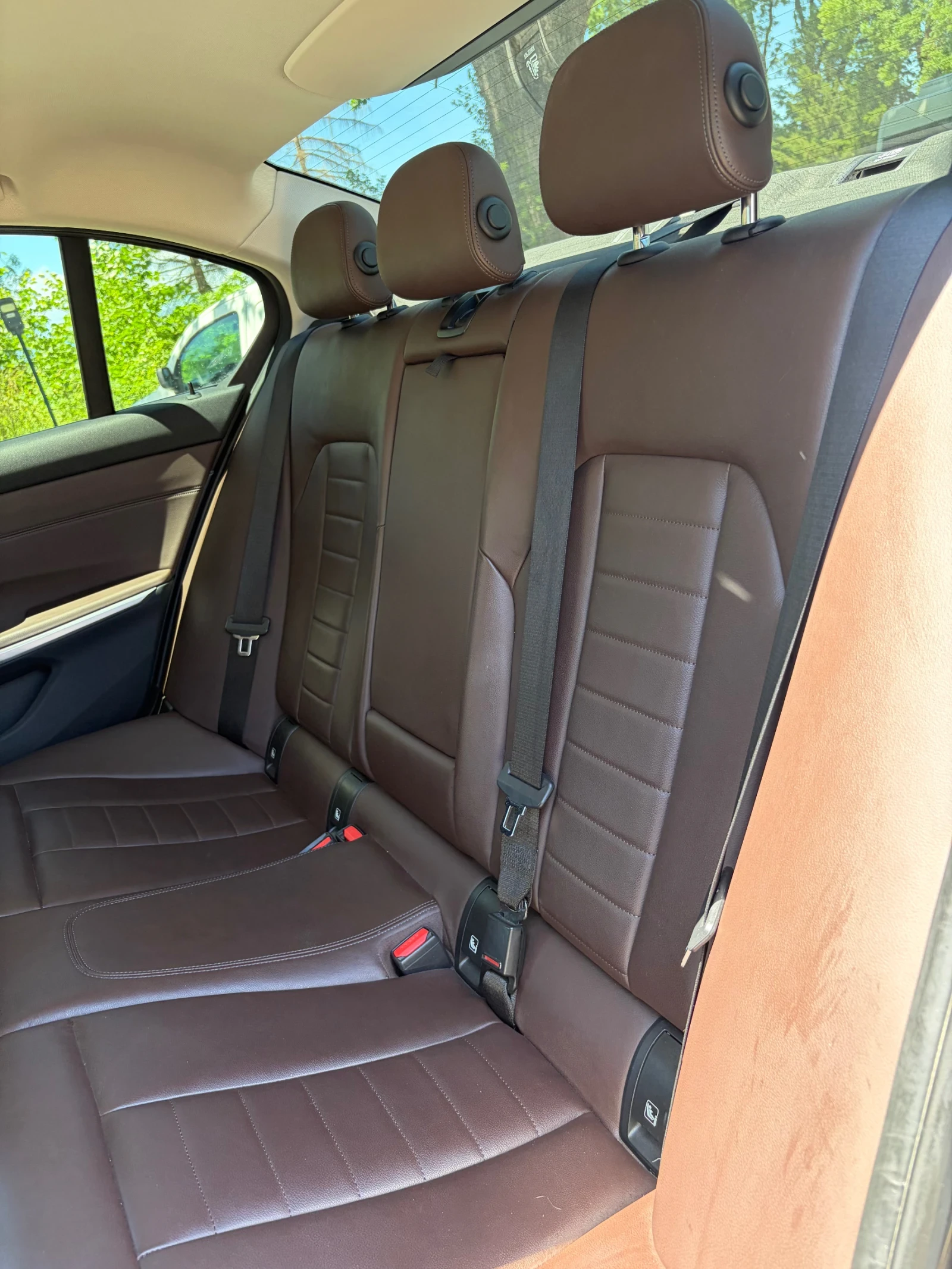 BMW 320, снимка 16 - Автомобили и джипове - 54928818