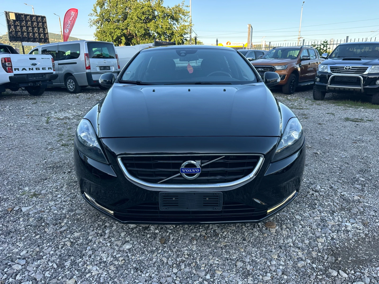 Volvo V40 1.6TI 180kc, снимка 8 - Автомобили и джипове - 55160742