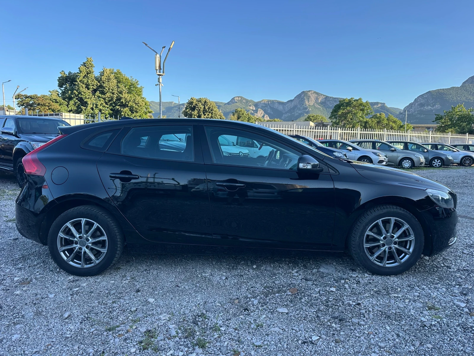 Volvo V40 1.6TI 180kc, снимка 2 - Автомобили и джипове - 55160742
