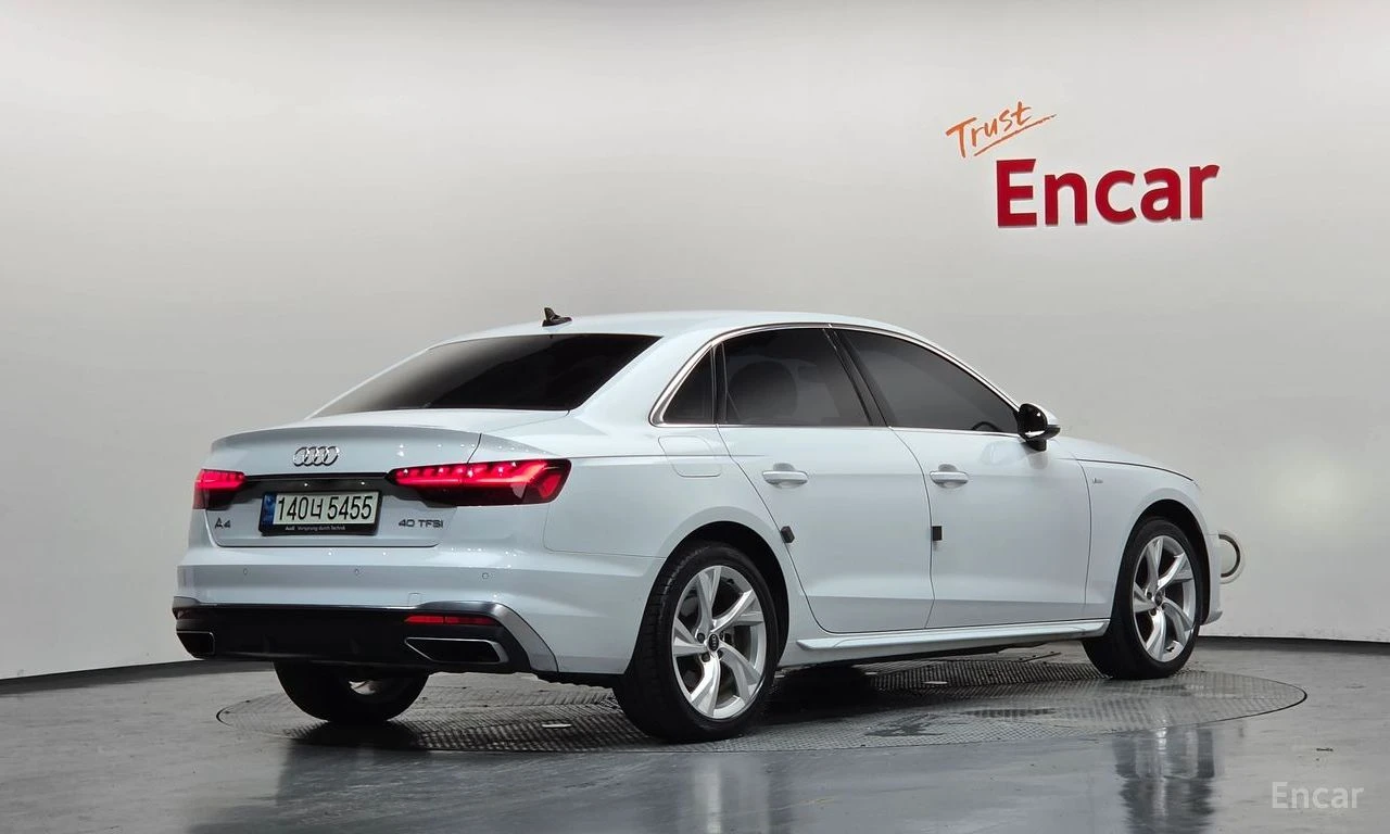 Audi A4 40TFSI* MATRIX* S* LINE* ОБДУХВАНЕ* ХЕДЪП* ДИСТРОН, снимка 2 - Автомобили и джипове - 55243667