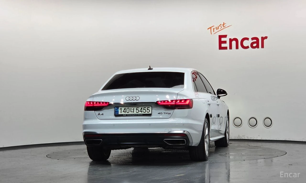 Audi A4 40TFSI* MATRIX* S* LINE* ОБДУХВАНЕ* ХЕДЪП* ДИСТРОН, снимка 4 - Автомобили и джипове - 55243667