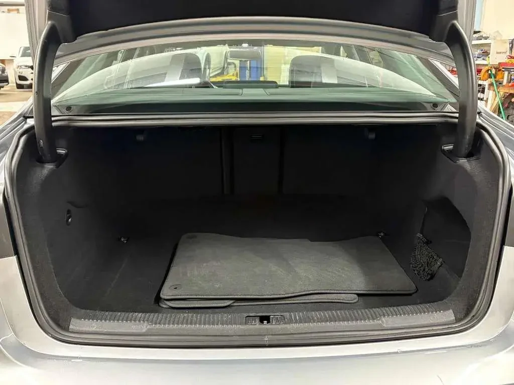 Audi A6 2.0T QUATTRO, снимка 17 - Автомобили и джипове - 55509132