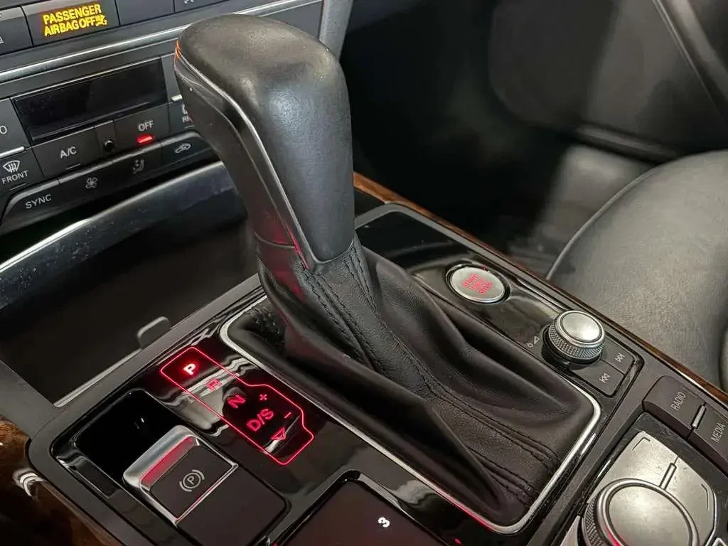 Audi A6 2.0T QUATTRO, снимка 14 - Автомобили и джипове - 55509132