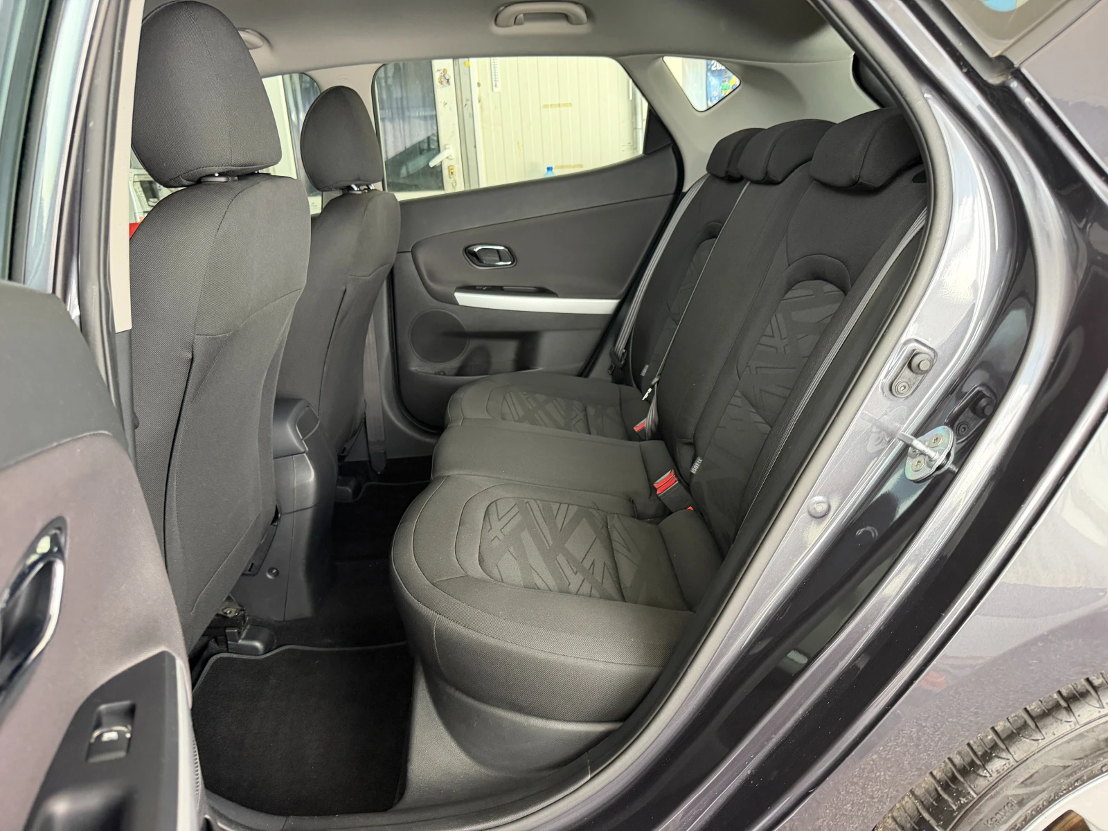 Kia Ceed 1.4i* 100к.с.* СЕРВИЗНА КНИЖКА С ПЪЛНА ИСТОРИЯ KIA, снимка 7 - Автомобили и джипове - 55652055