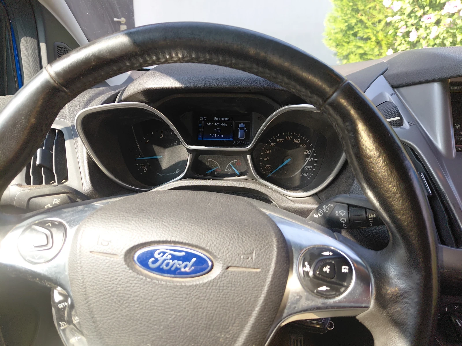 Ford Connect, снимка 9 - Автомобили и джипове - 55831934
