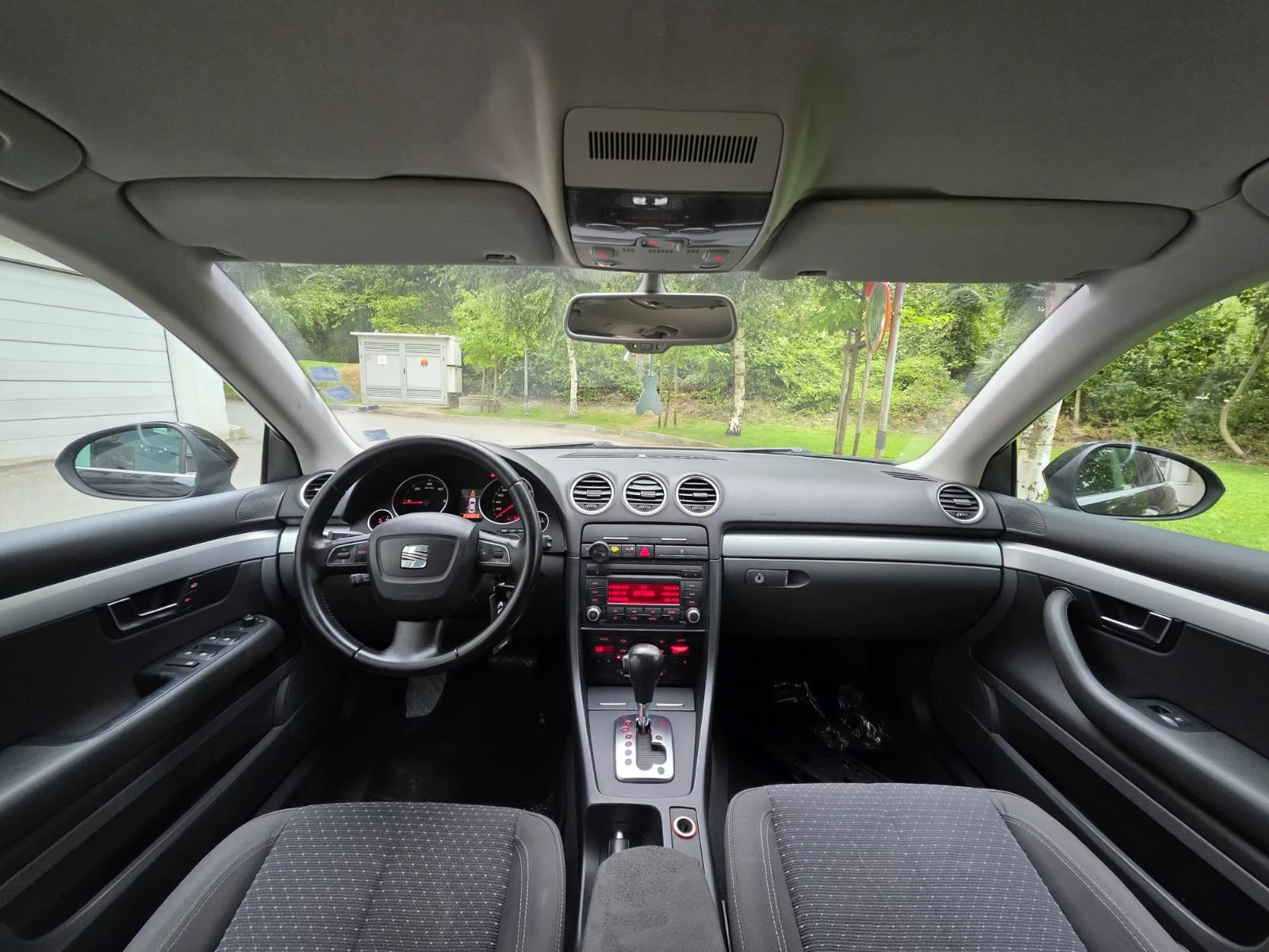 Seat Exeo 2.0d , снимка 11 - Автомобили и джипове - 56106818
