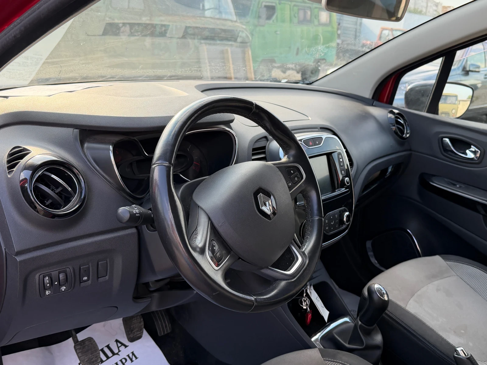 Renault Captur EURO6B 2016 1.5DCI , снимка 10 - Автомобили и джипове - 56149771