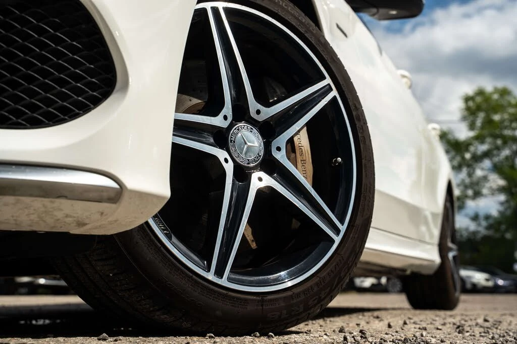 Mercedes-Benz C 450 AMG Burmester * Head-Up * АвтоКредит (ЦЕНА ДО БГ), снимка 4 - Автомобили и джипове - 56187042