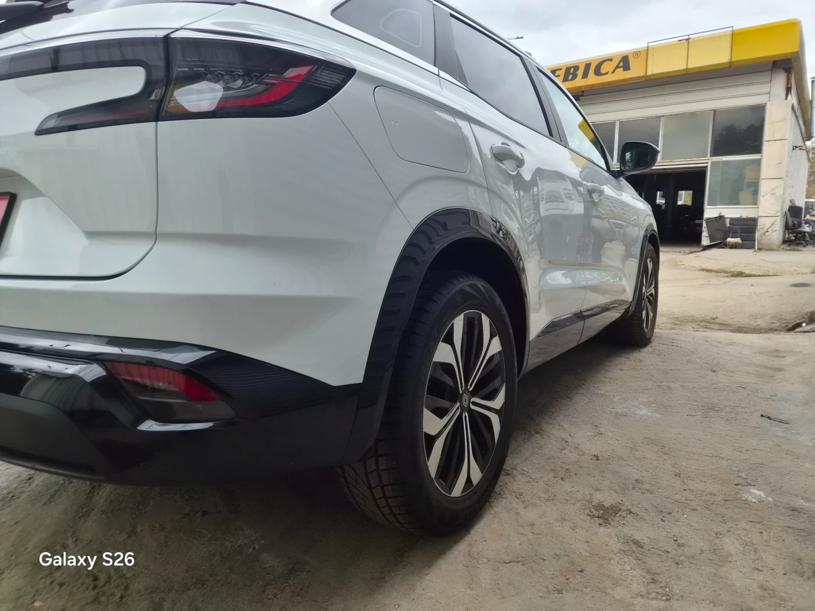 Renault Austral, снимка 5 - Автомобили и джипове - 56707337