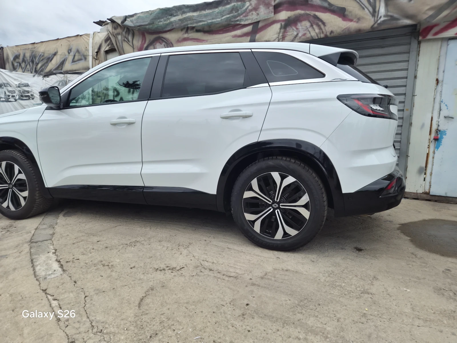 Renault Austral, снимка 2 - Автомобили и джипове - 56707337