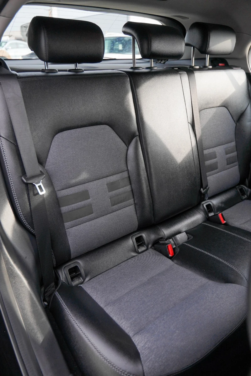 Mercedes-Benz GLA 200 ПЕРФЕКТЕН ЛИЗИНГ, снимка 10 - Автомобили и джипове - 52575882