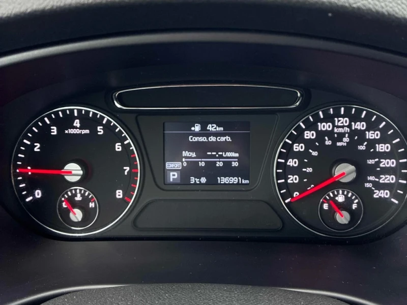 Kia Sorento * AWD * CARFAX * БЕЗ ПЪРВОНАЧАЛНА ВНОСКА, снимка 8 - Автомобили и джипове - 53231593