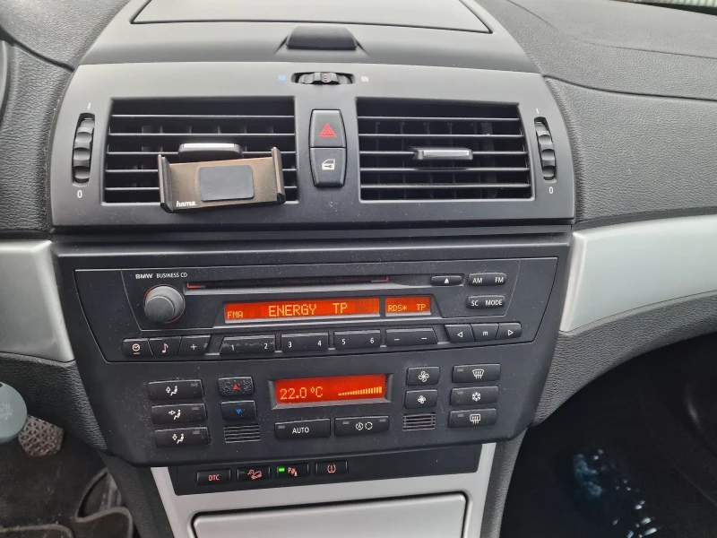 BMW X3 2.0d Xdrive НАПЪЛНО ОБСЛУЖЕНА, снимка 13 - Автомобили и джипове - 53296683