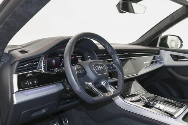 Audi SQ8 TDI* PANORAMA* BANG & OLUFSEN&HEAD UP* MATRIX, снимка 5 - Автомобили и джипове - 46695572