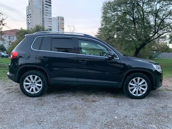 VW Tiguan ОБСЛУЖЕН, снимка 3 - Автомобили и джипове - 49411748