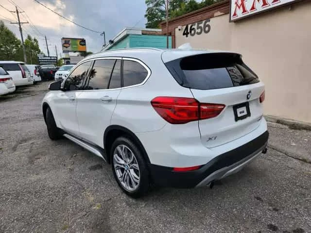 BMW X1 XDrive28i | PANO | ПОДГРЕВИ | CARFAX - изображение 2