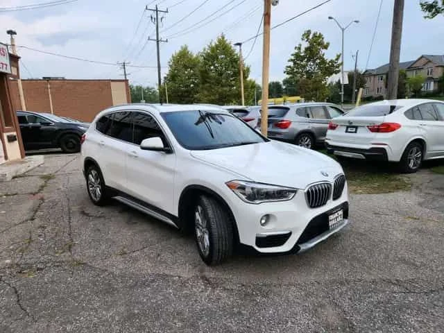 BMW X1 XDrive28i | PANO | ПОДГРЕВИ | CARFAX - изображение 6